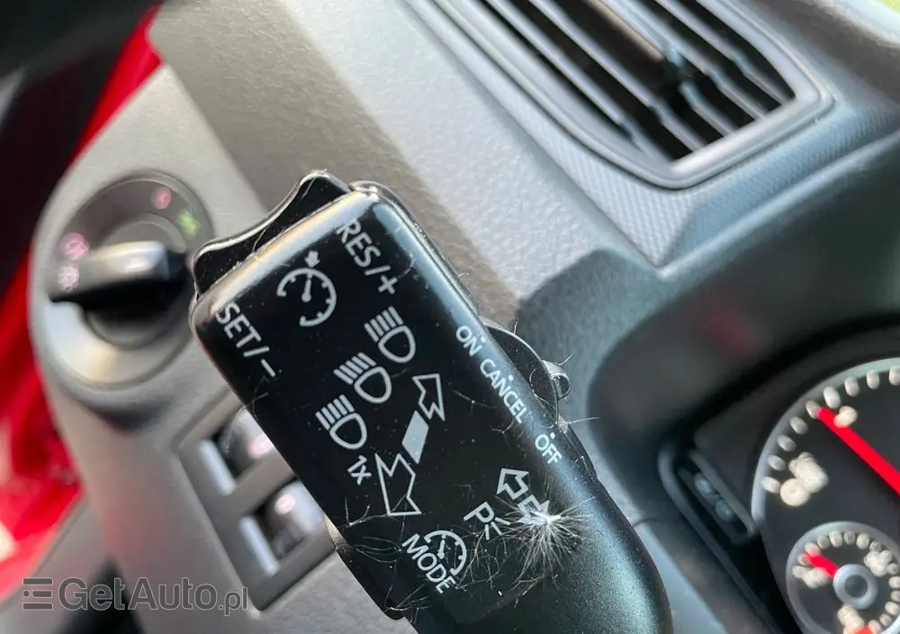 VOLKSWAGEN Caddy 2.0 TDI (5-Si.) Alltrack