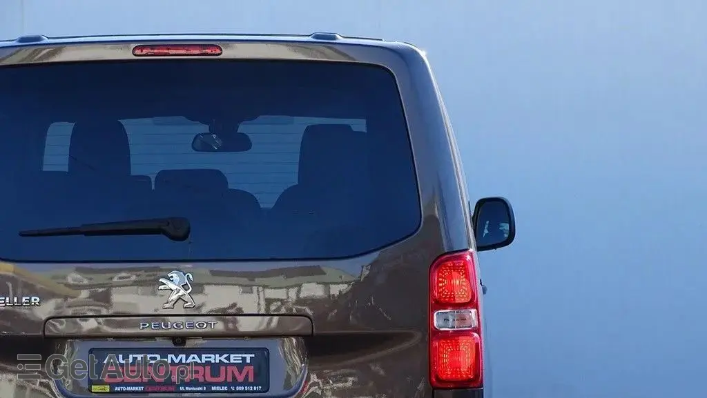 PEUGEOT Traveller 