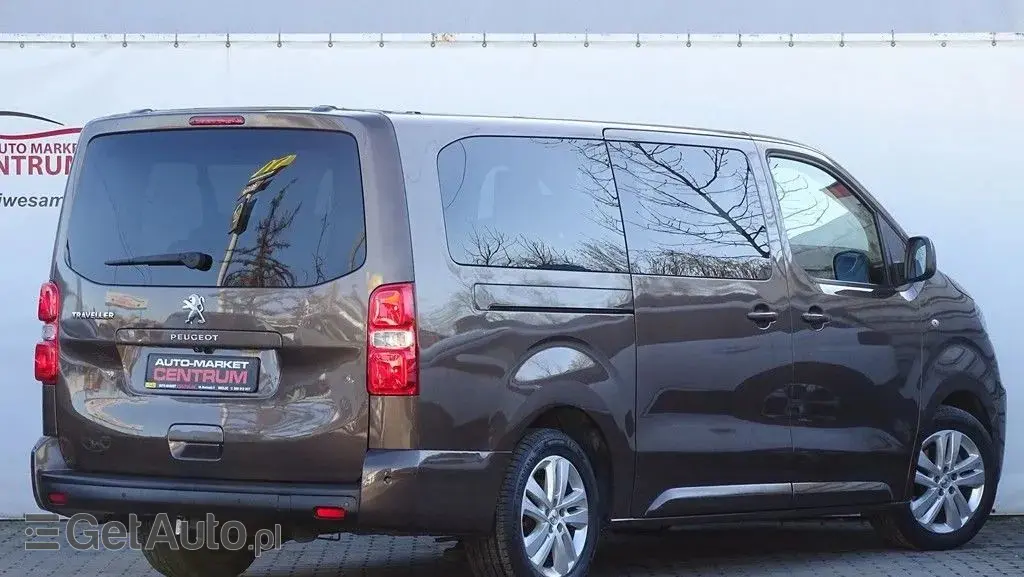 PEUGEOT Traveller 