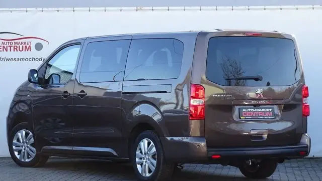 PEUGEOT Traveller 