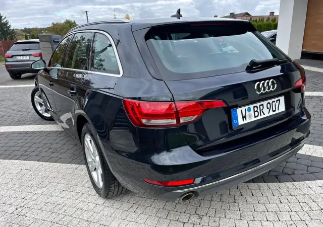 AUDI A4 Avant 2.0 TDI ultra sport
