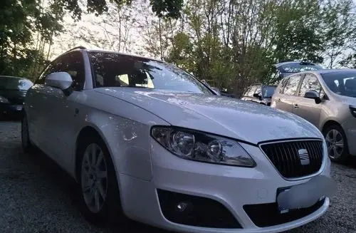 SEAT Exeo 