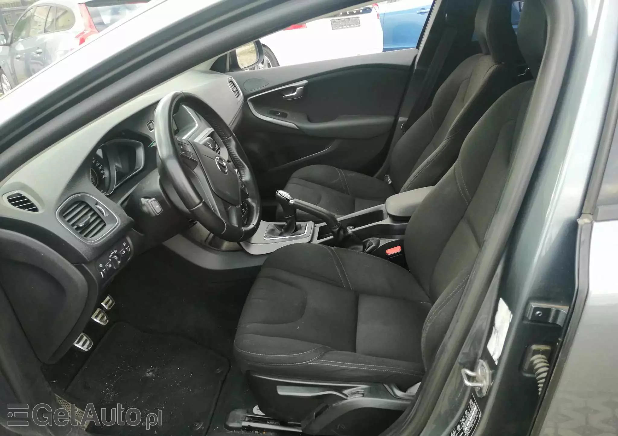 VOLVO V40 T2 Kinetic