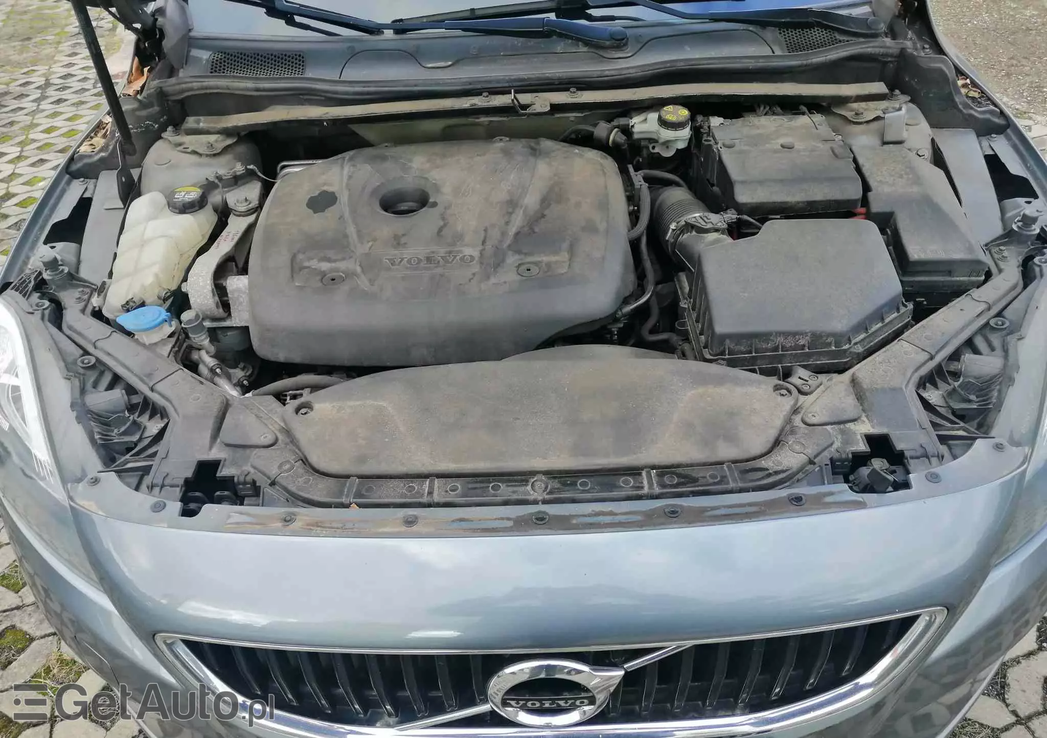 VOLVO V40 T2 Kinetic