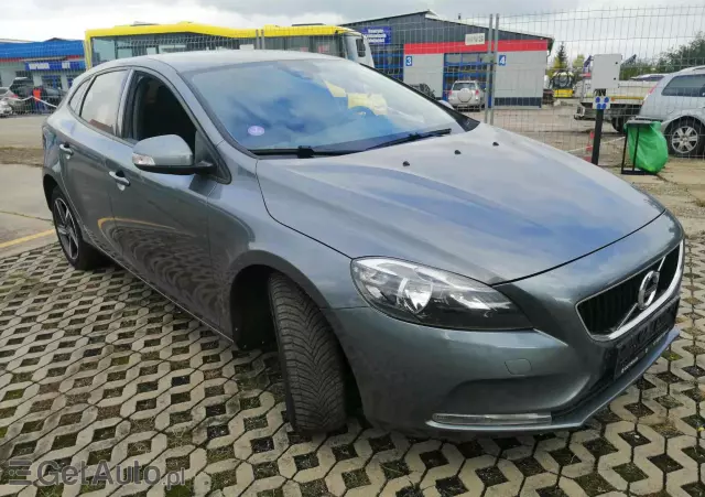 VOLVO V40 T2 Kinetic