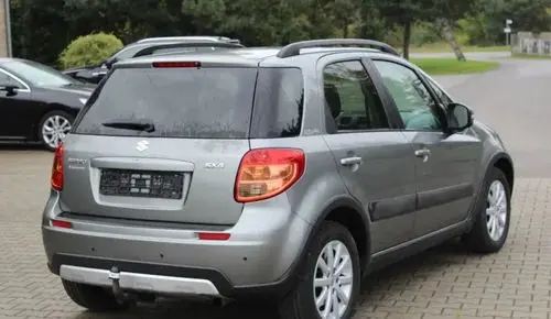 SUZUKI SX4 