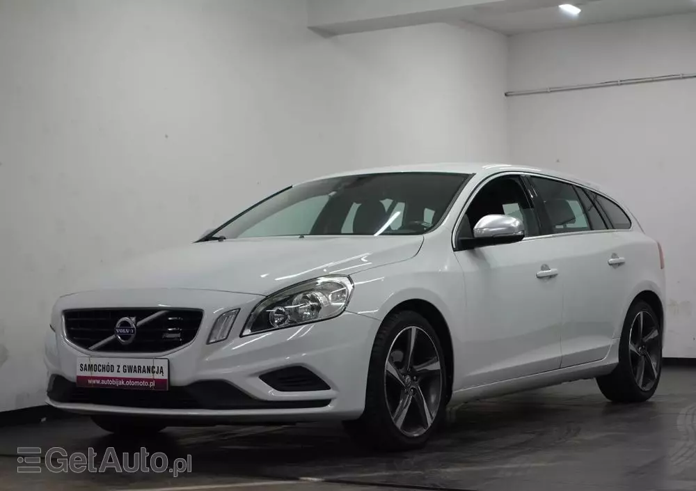 VOLVO V60 D3 R-Design