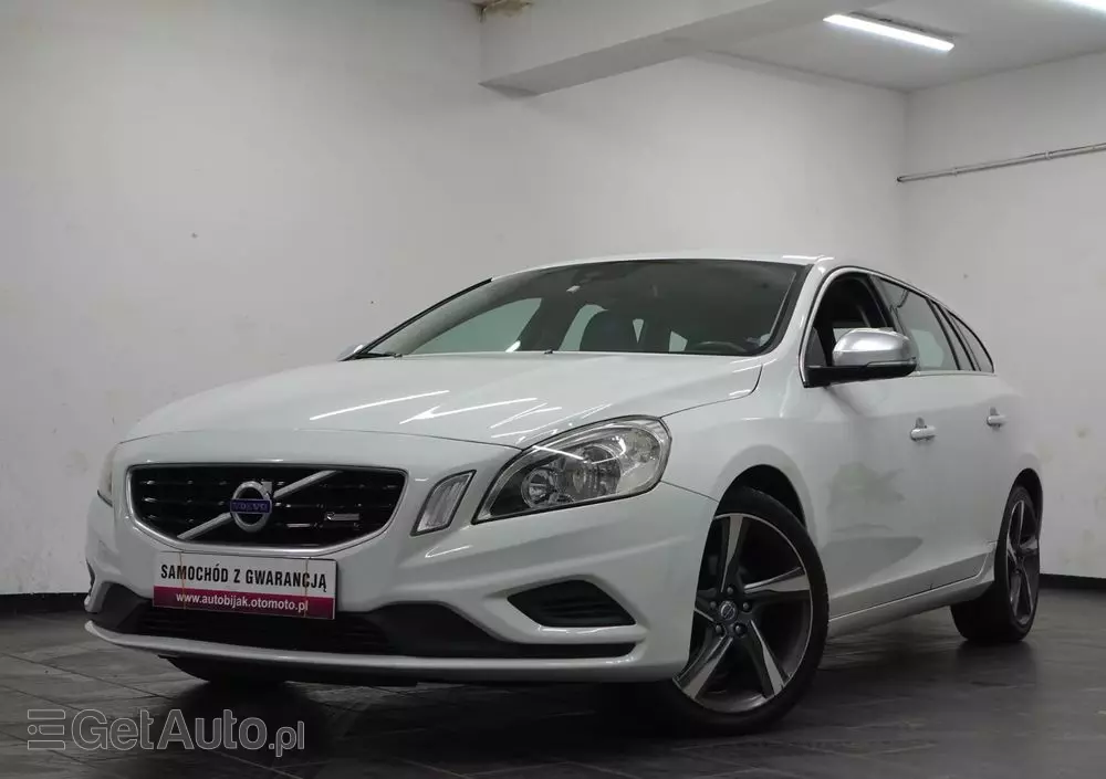 VOLVO V60 D3 R-Design