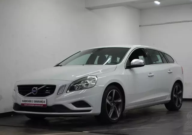 VOLVO V60 D3 R-Design