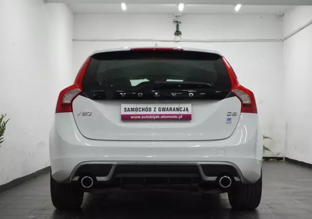 VOLVO V60 D3 R-Design