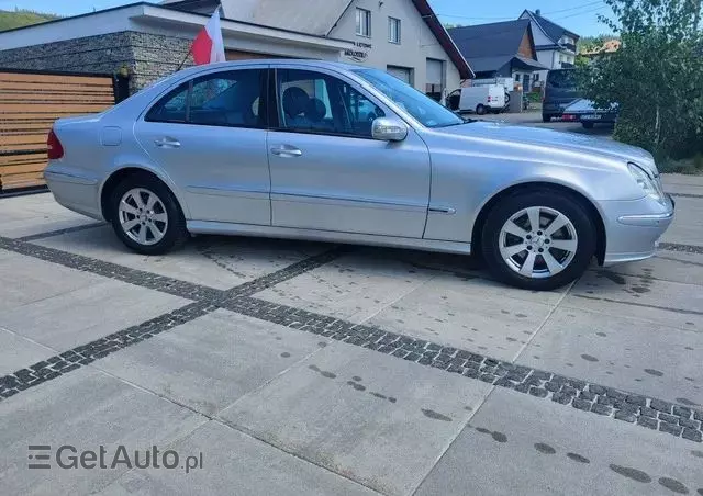 MERCEDES-BENZ Klasa E 320 CDI 4-Matic T Avantgarde