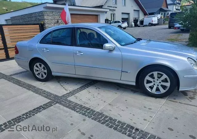 MERCEDES-BENZ Klasa E 320 CDI 4-Matic T Avantgarde