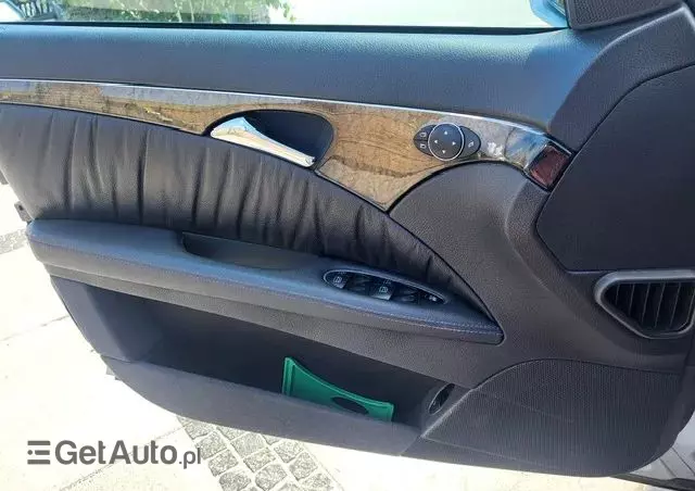 MERCEDES-BENZ Klasa E 320 CDI 4-Matic T Avantgarde