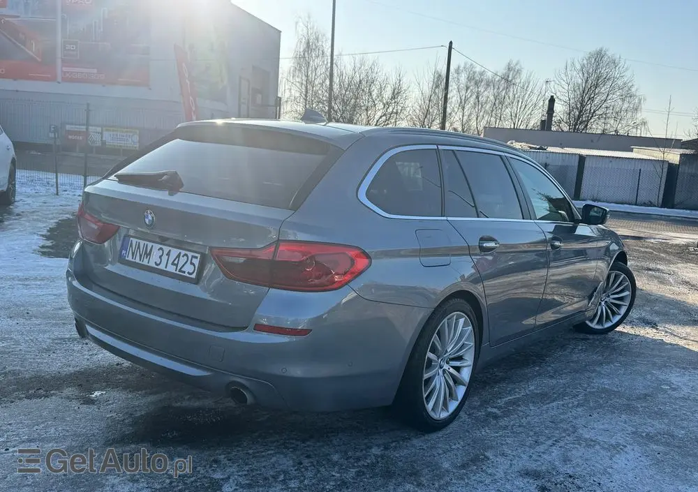 BMW Seria 5 530i Sport Line