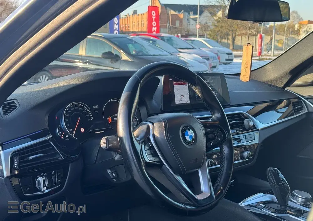BMW Seria 5 530i Sport Line