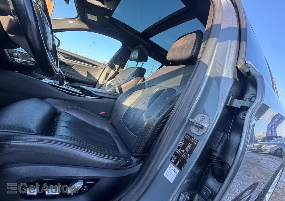 BMW Seria 5 530i Sport Line