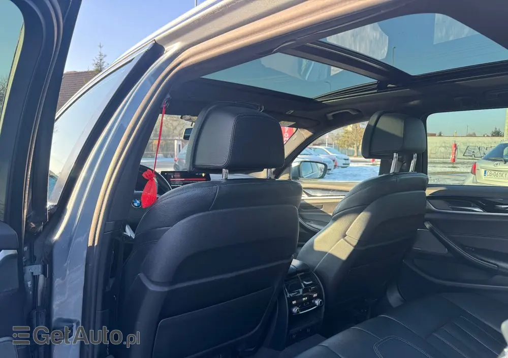 BMW Seria 5 530i Sport Line