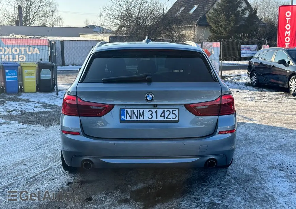 BMW Seria 5 530i Sport Line