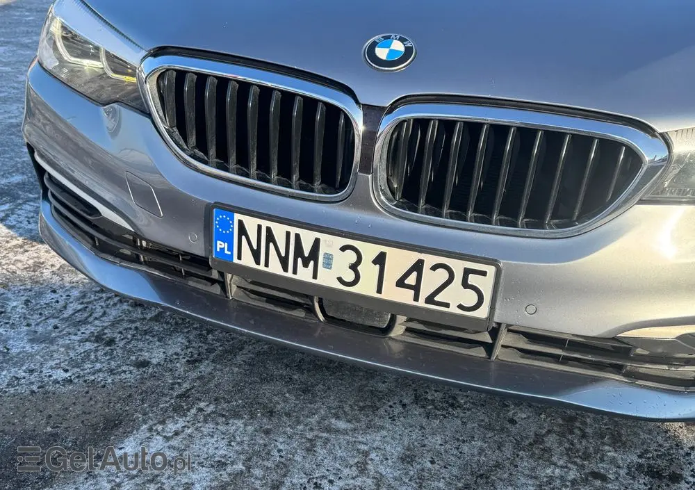 BMW Seria 5 530i Sport Line