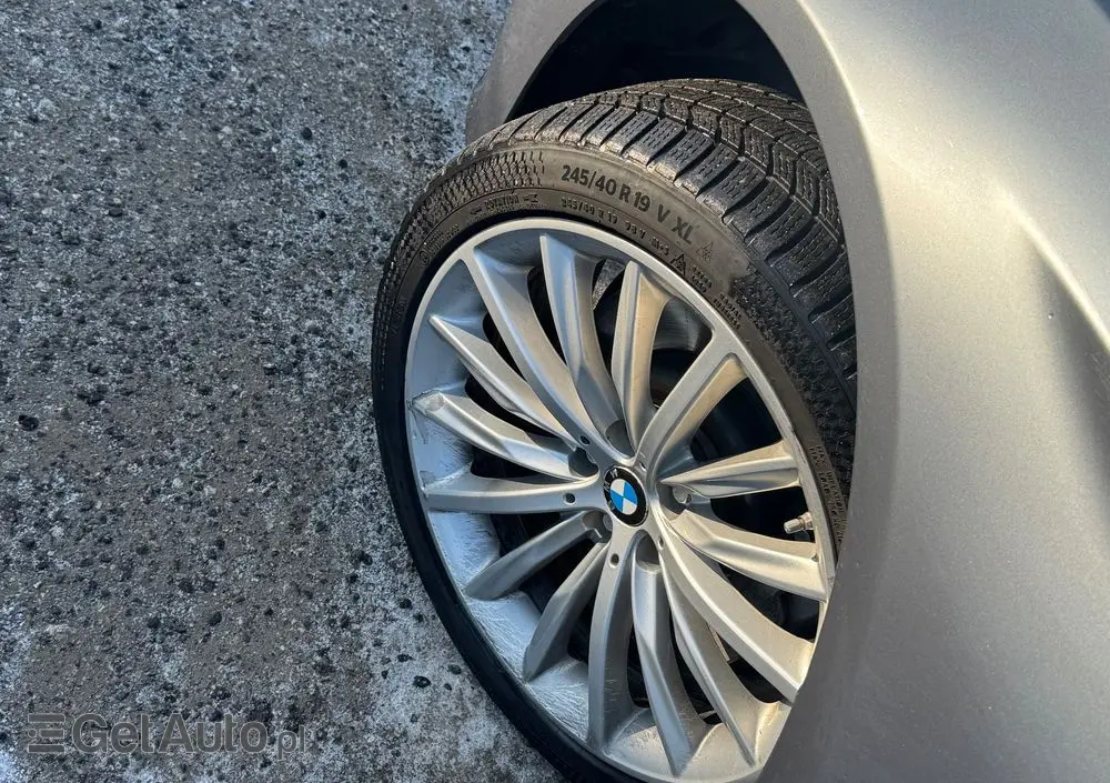 BMW Seria 5 530i Sport Line