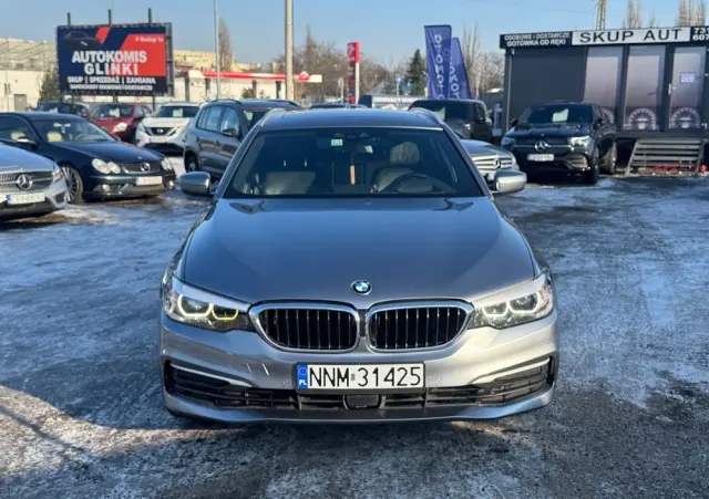 BMW Seria 5 530i Sport Line