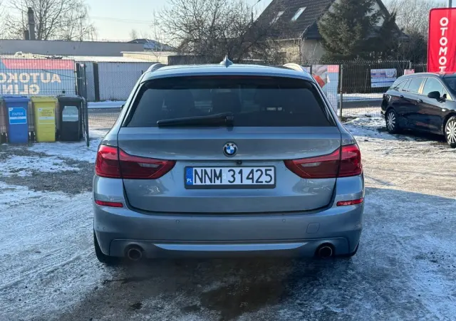 BMW Seria 5 530i Sport Line