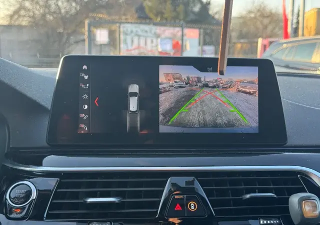 BMW Seria 5 530i Sport Line