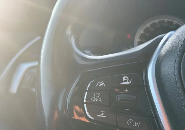 BMW Seria 5 530i Sport Line