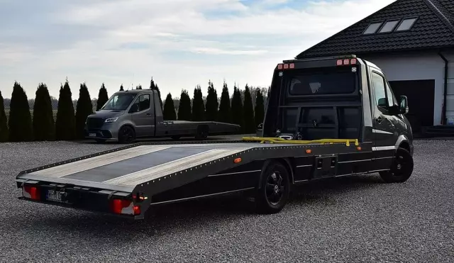 MERCEDES-BENZ Sprinter 