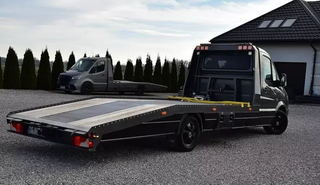 MERCEDES-BENZ Sprinter 