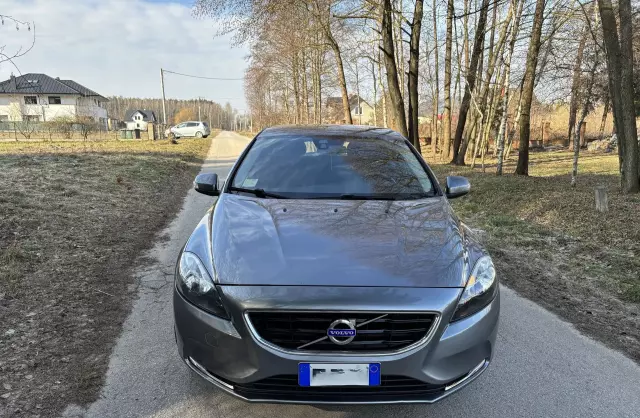 VOLVO V40 1.6 D2 (115 KM)
