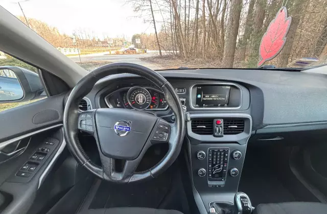 VOLVO V40 1.6 D2 (115 KM)