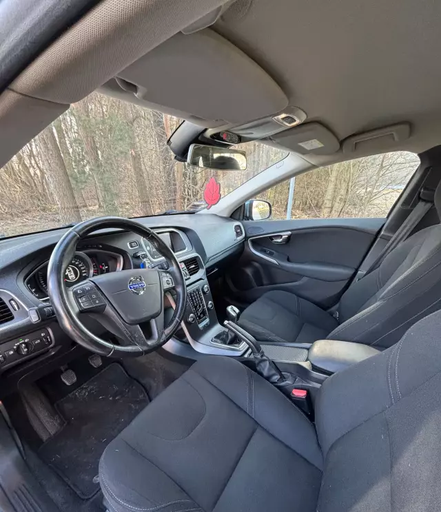 VOLVO V40 1.6 D2 (115 KM)