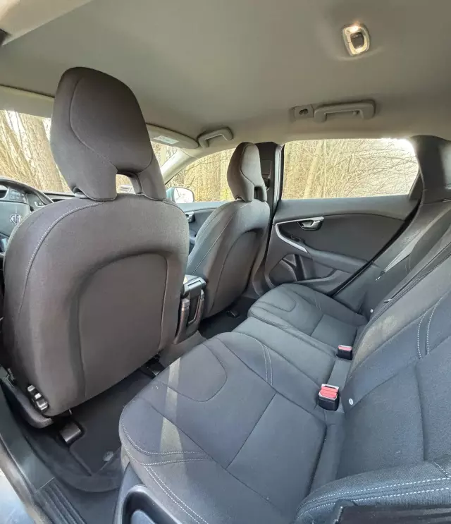 VOLVO V40 1.6 D2 (115 KM)