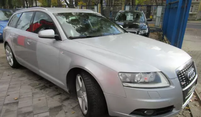 AUDI A6 