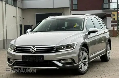 VOLKSWAGEN Passat Alltrack 