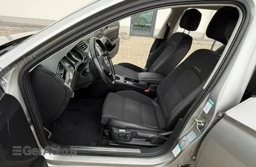 VOLKSWAGEN Passat Alltrack 