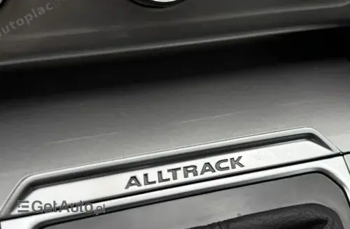 VOLKSWAGEN Passat Alltrack 
