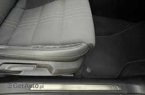 VOLKSWAGEN Passat Alltrack 