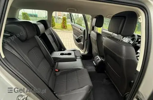 VOLKSWAGEN Passat Alltrack 