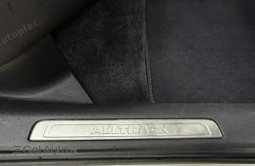 VOLKSWAGEN Passat Alltrack 
