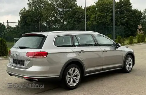 VOLKSWAGEN Passat Alltrack 