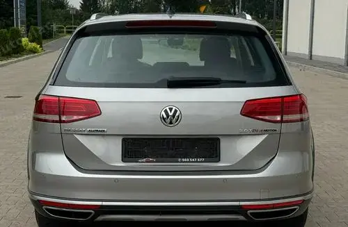 VOLKSWAGEN Passat Alltrack 