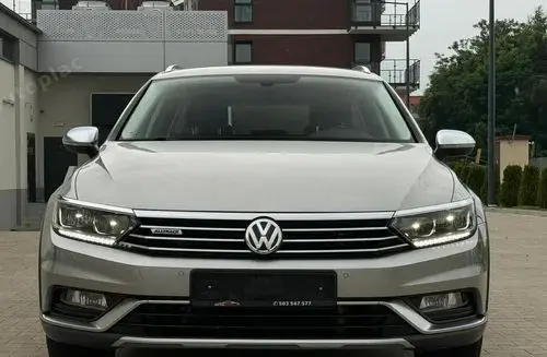 VOLKSWAGEN Passat Alltrack 