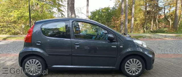 PEUGEOT 107 Active