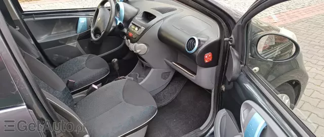 PEUGEOT 107 Active