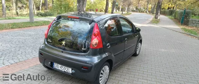 PEUGEOT 107 Active