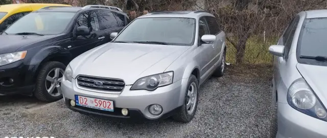 SUBARU Outback 