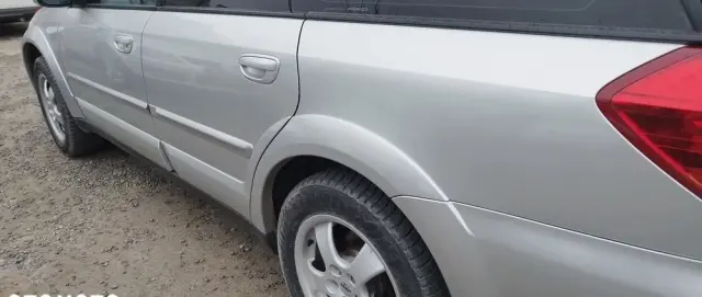 SUBARU Outback 