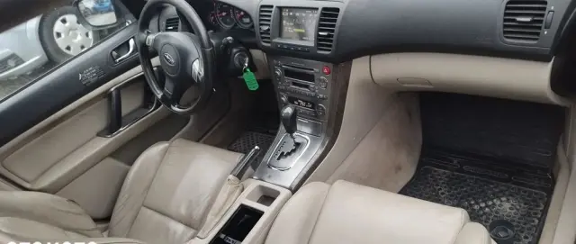 SUBARU Outback 